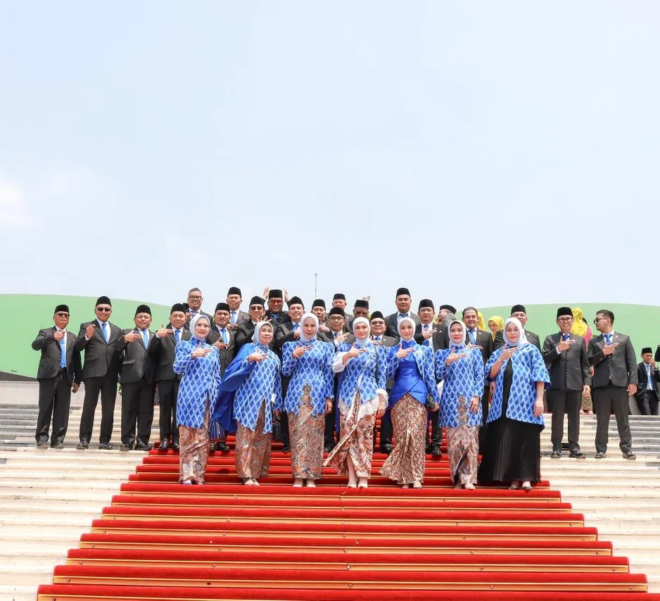 Struktur & Kiprah Parlemen