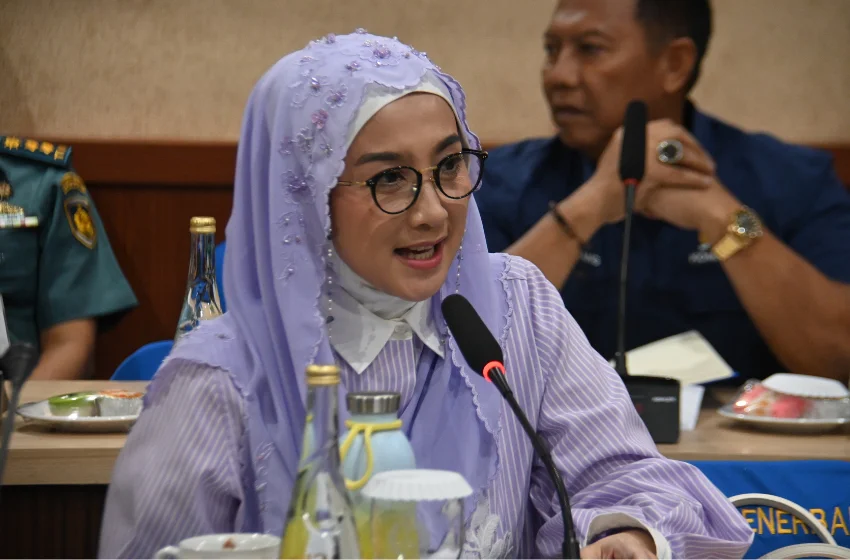 Desy Ratnasari Soroti Keseimbangan Alutsista dan SDM Penerbang TNI AL