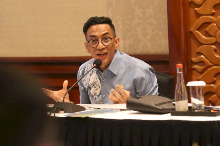 Ahmad Rizki Sadig Gelar PANsar Murah di Kediri hingga Blitar, Sediakan 20 Ribu Paket Sembako Jelang Lebaran