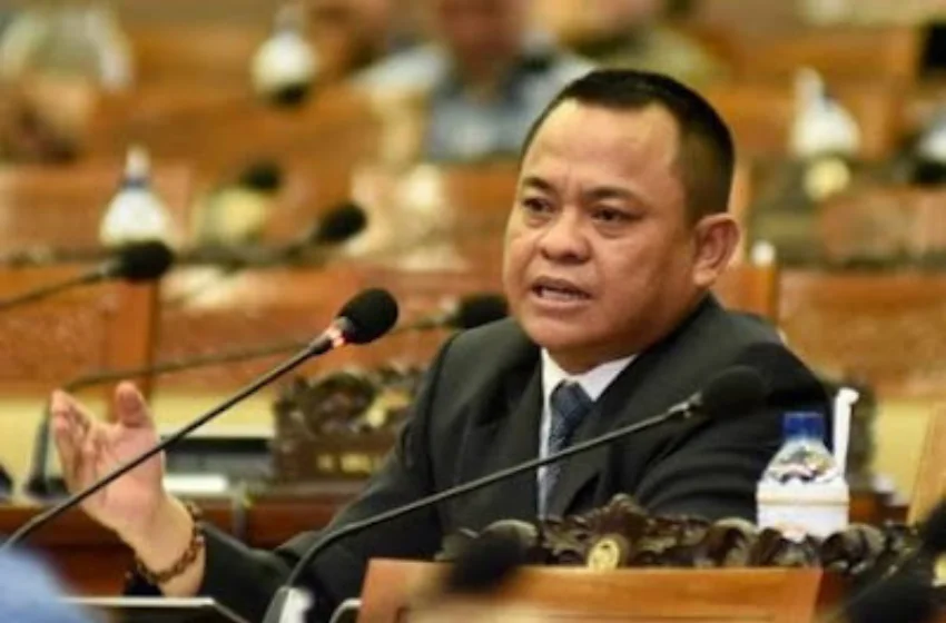 Hoerudin Amin Salurkan Bantuan Pendidikan untuk Siswa SD Jagabaya 1 Garut Selatan