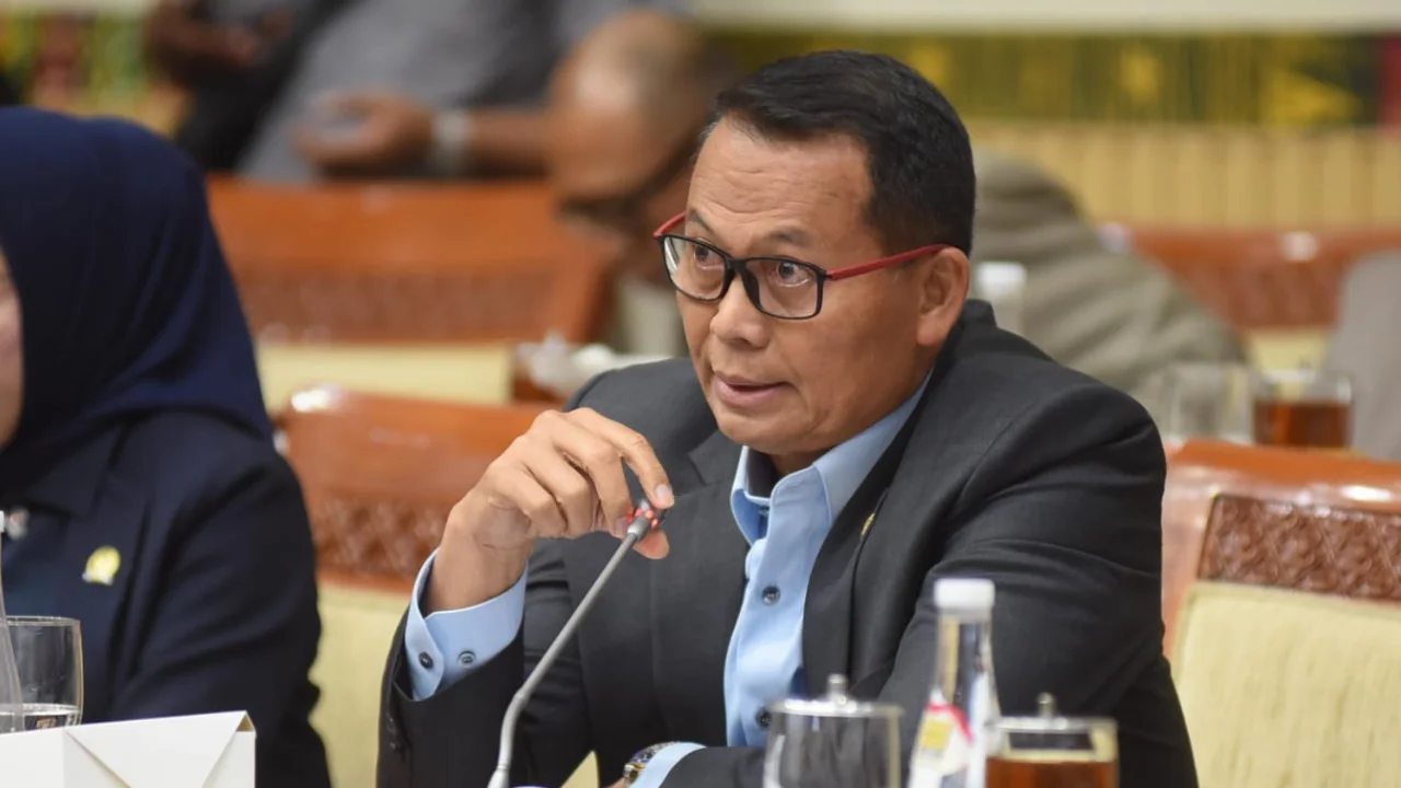 Jaga Marwah Konstitusi, Komisi III DPR Minta MKMK Hormati Tugas dan Fungsi Dewan